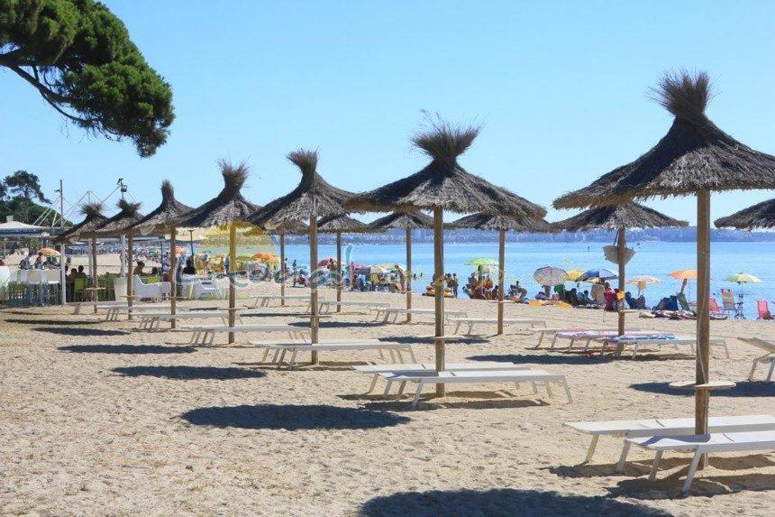 Augusta Beach Apartment Кембрилс Екстериор снимка